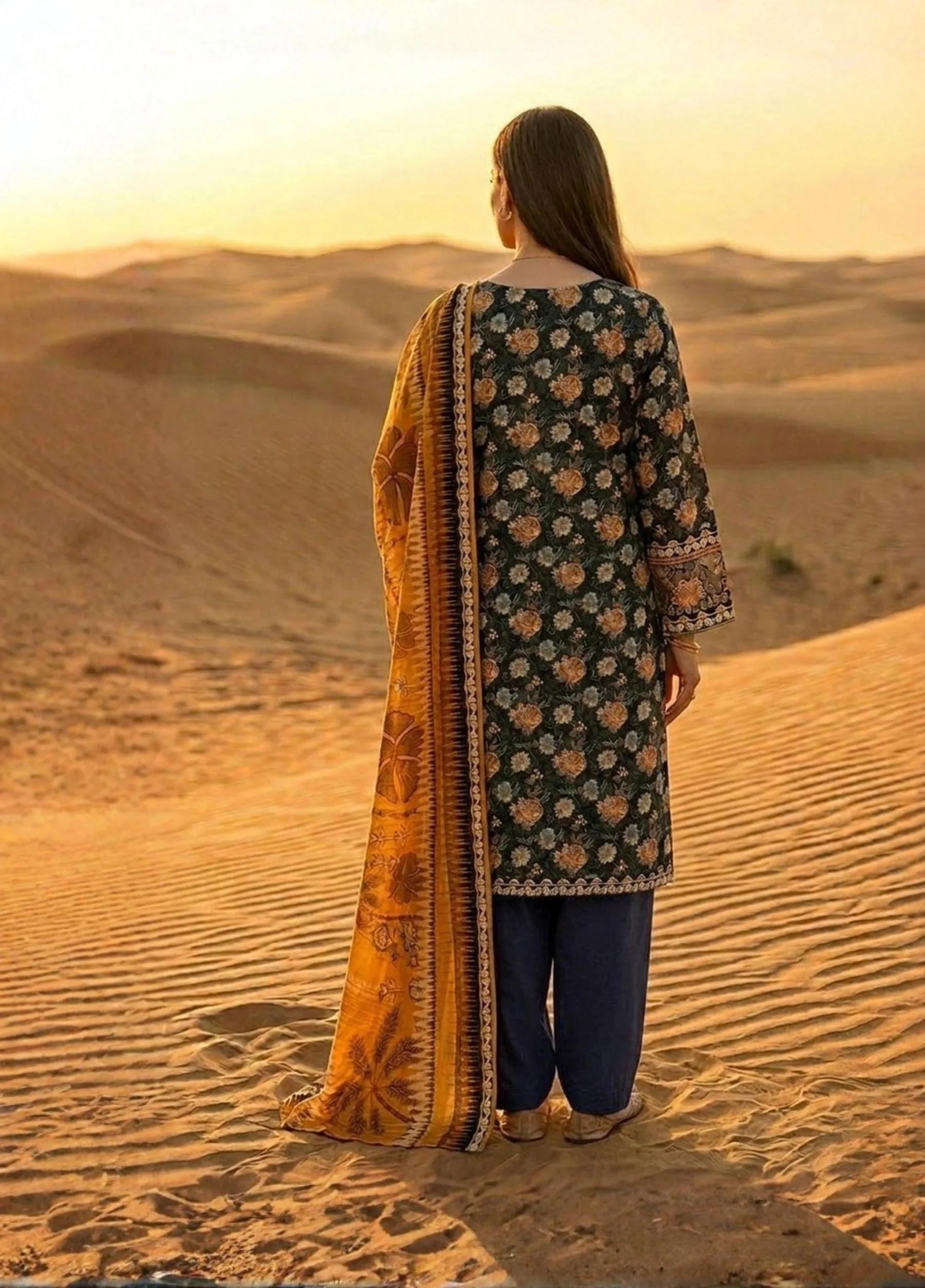 Janan Lawn Collection 2026 Printed 3 Piece Suit Vol 5 Article 03 - Image 3